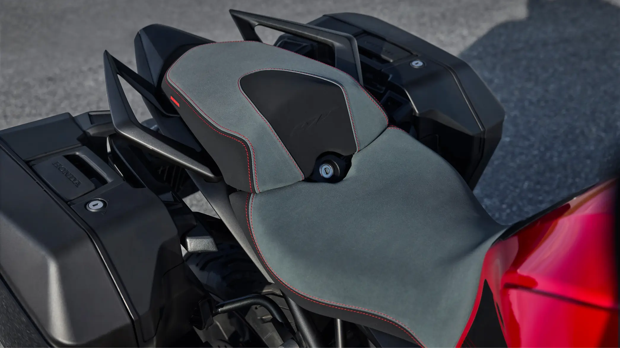 CB1000GT – Kényelmes ülés